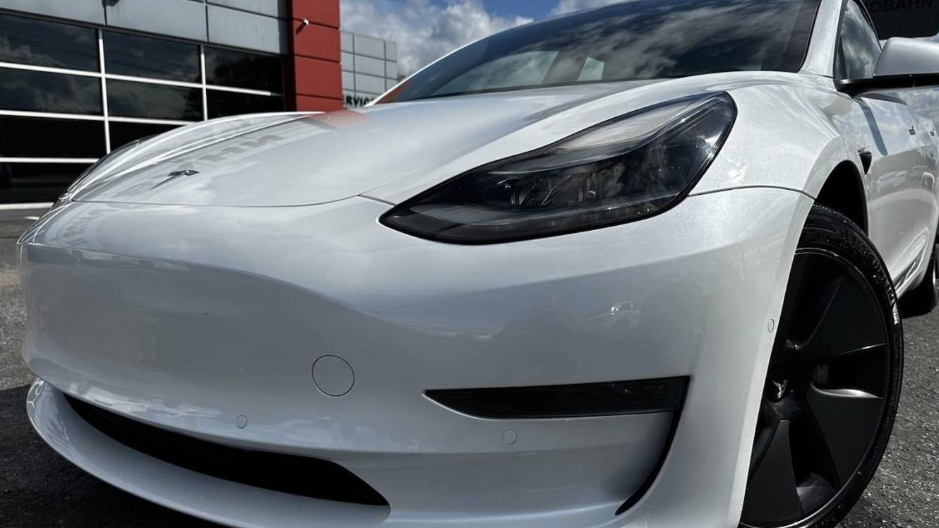 TESLA MODEL 3 2021 5YJ3E1EA2MF016665 image